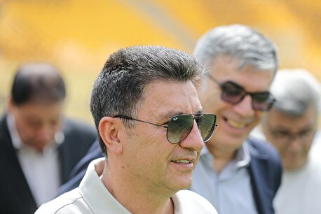 Amir Ghalenoei visited Isfahan stadiums