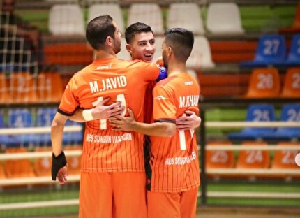 Iran Futsal Premier League Kicks Off with 30 Goals and Major Upsets