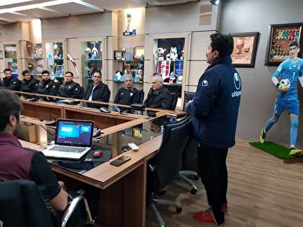 کلاس تئوری ملی پوشان آغاز شد