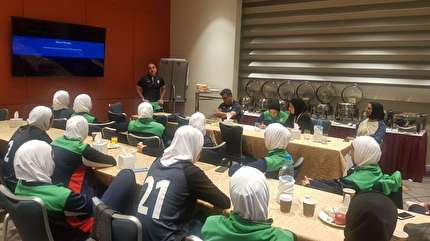 آخرین نشست فنی کادر فنی با بازیکنان برگزار شد