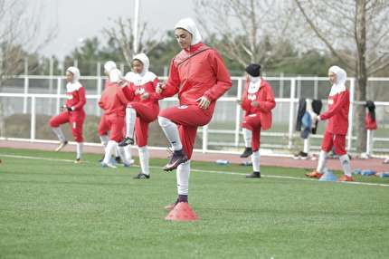 برگزاری دیدار دوستانه تیم ملی جوانان بانوان با آذرخش تهران
