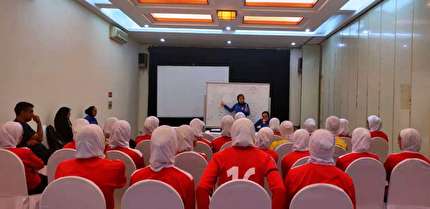 برگزاری نشست کادر فنی با بازیکنان