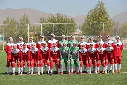 ورود تیم ملی فوتبال جوانان بانوان به هانوی