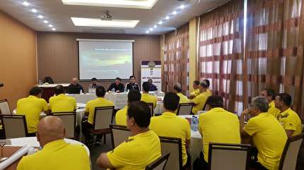 مراسم افتتاحیه  دوره مربیگری حرفه ای فوتبال برگزار شد