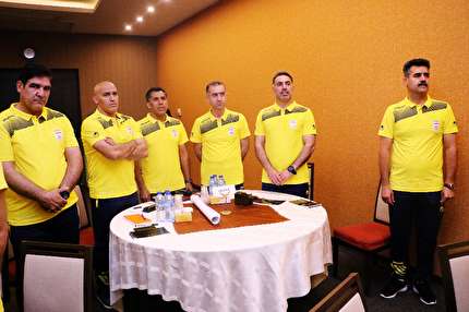 گزارش تصویری از کلاس مربیگری حرفه ای فوتبال