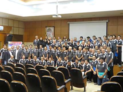 گزارش تصویری از همایش علمی دانش افزایی مربیان در فارس