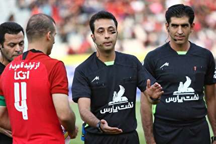 قضاوت بنیادی فر در بازیهای مرحله دوم جام جهانی