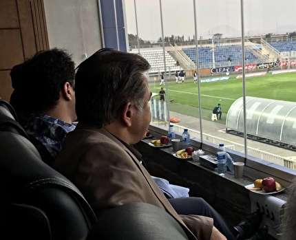 استيلى تماشاگر بازى سپاهان و سايپا