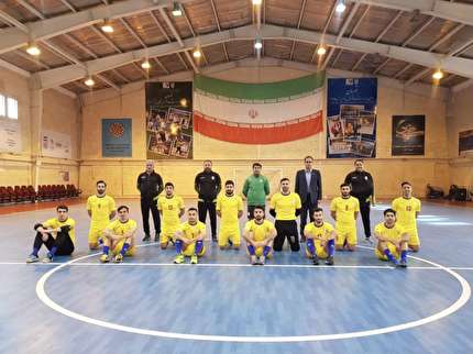 آغاز تمرینات تیم ملی فوتسال با ادای احترام به مرحوم میناوند +عکس