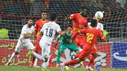 بازی پرسپولیس و فولاد خوزستان شنبه برگزار می شود