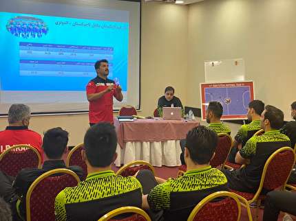 تاکید کادرفنی بر حفظ مالکیت توپ + عکس