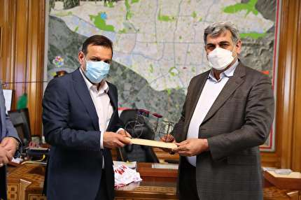 برگزاری نشست صمیمانه رئیس فدراسیون فوتبال با شهردار تهران