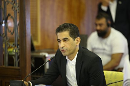 کامرانی فر : تفکرات عزیزی خادم موجب موفقیت های فوتبال شد