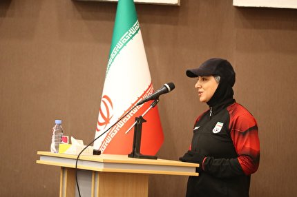 ایراندوست: تیم فوتبال بانوان می تواند تاریخ سازی کند