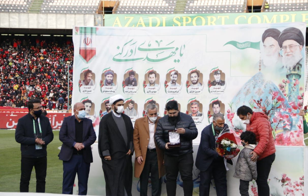 تجلیل فدراسیون فوتبال از سردار سرلشکر شهید كوسه چى در شهرآورد ۹۸