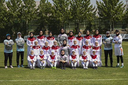 ورود اعضای تیم ملی فوتبال نوجوانان به تاجیکستان