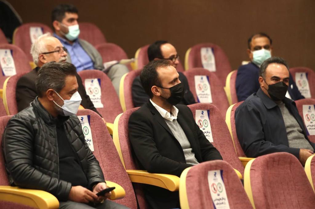 نشست هم اندیشی رده سنی زیر16 سال برگزار شد. نشست هم اندیشی رده سنی زیر16 سال برگزار شد.