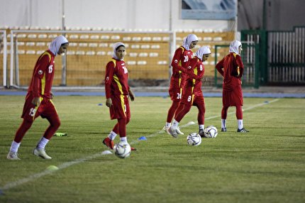 ایراندوست 30 بازیکن را به اردو فرا خواند