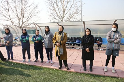 حضور رییس دپارتمان بانوان در تمرین تیم ملی فوتبال دختران نوجوان