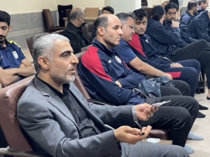 محتشم: ملی پوشان فوتبال ساحلی سربازان وطن و در مسیر دفاع از ارزش ها و آرمان‌ها هستند