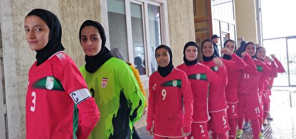 پایان نیمه نخست دیدار ایران و ازبکستان