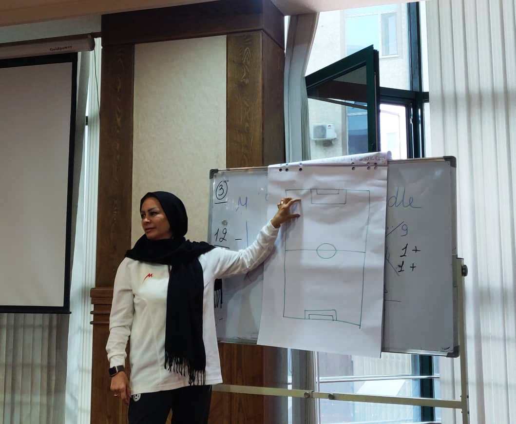 برگزاری نشست فنی با ملی پوشان نوجوان