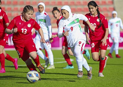پایان نیمه نخست دیدار ایران و قرقیزستان