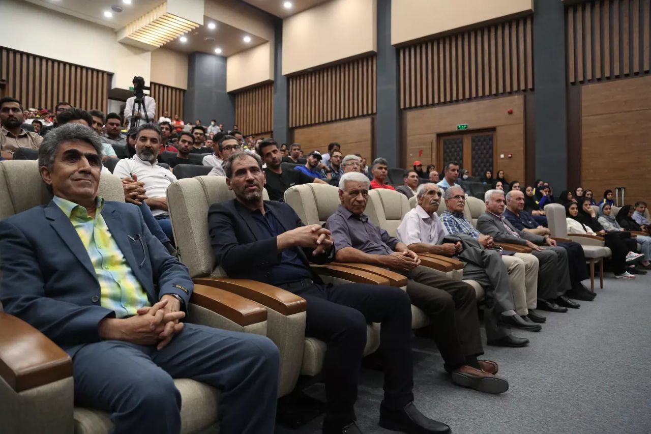 برگزاری کارگاه بزرگ آموزش مربیان مدارس فوتبال پایه در مشهد