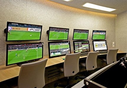 نشست اعضای کارگروه VAR در فدراسیون فوتبال