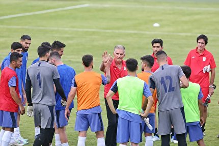 تیم ملی فوتبال تهران را به مقصد وین ترک کرد