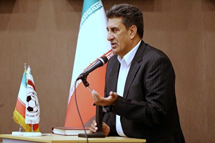 توضیحات افشاریان درباره نحوه تصمیم‌گیری کمیته داوران برای لیست داوران بین‌المللی ایران در سال ۲۰۲۳