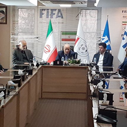 ممبینی: چابک سازی سازمان اداری فدراسیون از اولویت های اساسی است