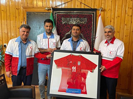 تقدیر امیرحسین محتشم و مسلم مسیگر از جمعیت هلال احمر