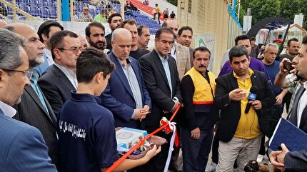 افتتاح چمن طبیعی و سکوی تماشاگران ورزشگاه شهید عضدی با حضور رئیس فدراسیون