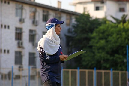 مهینی: بازیکنان نوجوان آینده فوتبال بانوان ایران هستند