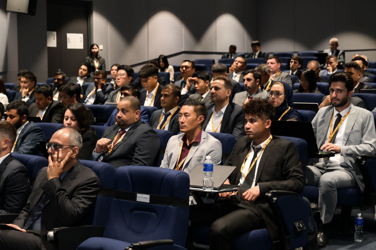 حضور مدیر صدور مجوز حرفه ای در سمینار فوتبال حرفه ای