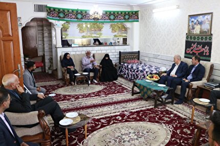 دیدار رییس فدراسیون با خانواده شهید نوروزی