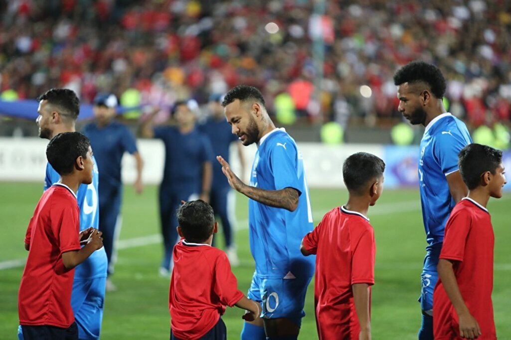 ایران و عربستان؛ گامی به سوی «صلح و فوتبال» ایران و عربستان؛ گامی به سوی «صلح و فوتبال»