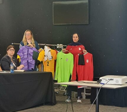 ایران برابر میزبان قرمز می پوشد