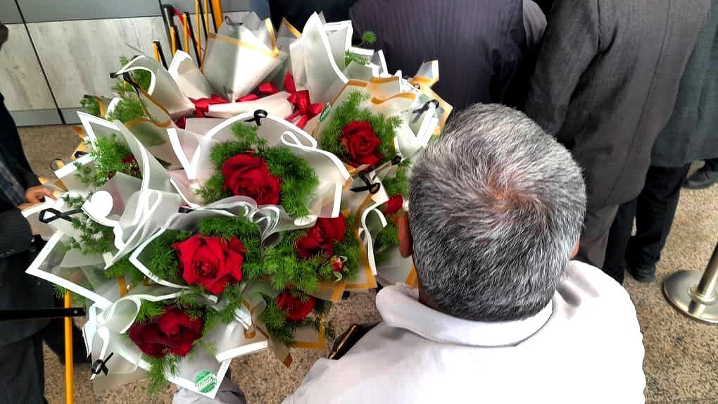 تیم ملی روسیه با استقبال مسئولان وارد شهر لار شد تیم ملی روسیه با استقبال مسئولان وارد شهر لار شد
