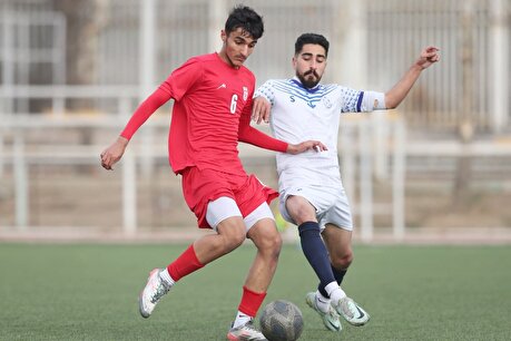 تصاویری از دیدار تیم ملی نوجوانان مقابل بزرگسالان ملوان تهران