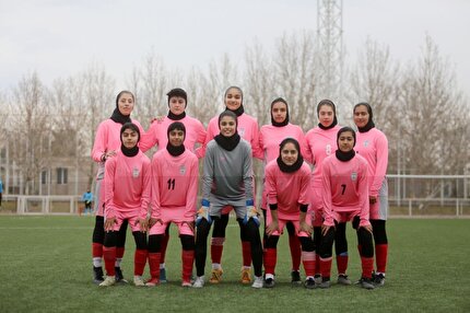 دیدار تدارکاتی تیم ملی فوتبال دختران نونهال با تیم هیات فوتبال شمیران