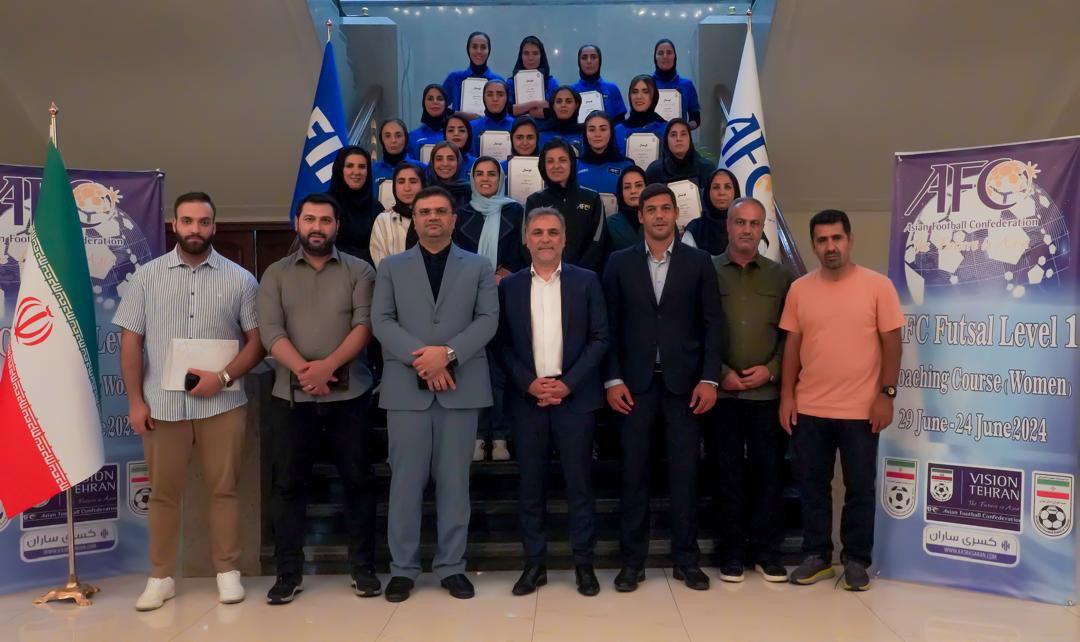 برگزاری دوره های مربیگری فوتسال و فوتبال بانوان برگزاری دوره های مربیگری فوتسال و فوتبال بانوان