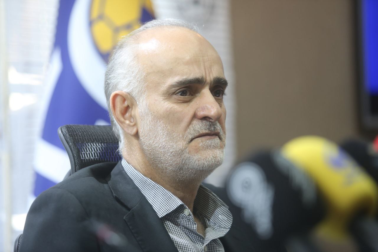محمدنبی: نواقص ورزشگاه آزادی باید تا اوایل شهریور برطرف شود