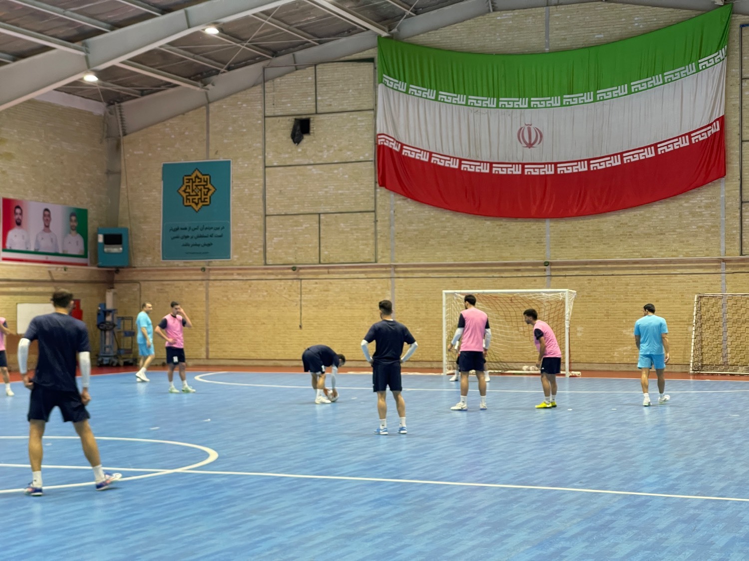 تمرین تیم ملی فوتسال با حضور کاپیتان نقابدار