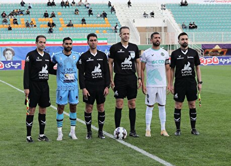 گزارش تصویری / دیدار تیم های چادر ملو و پیکان