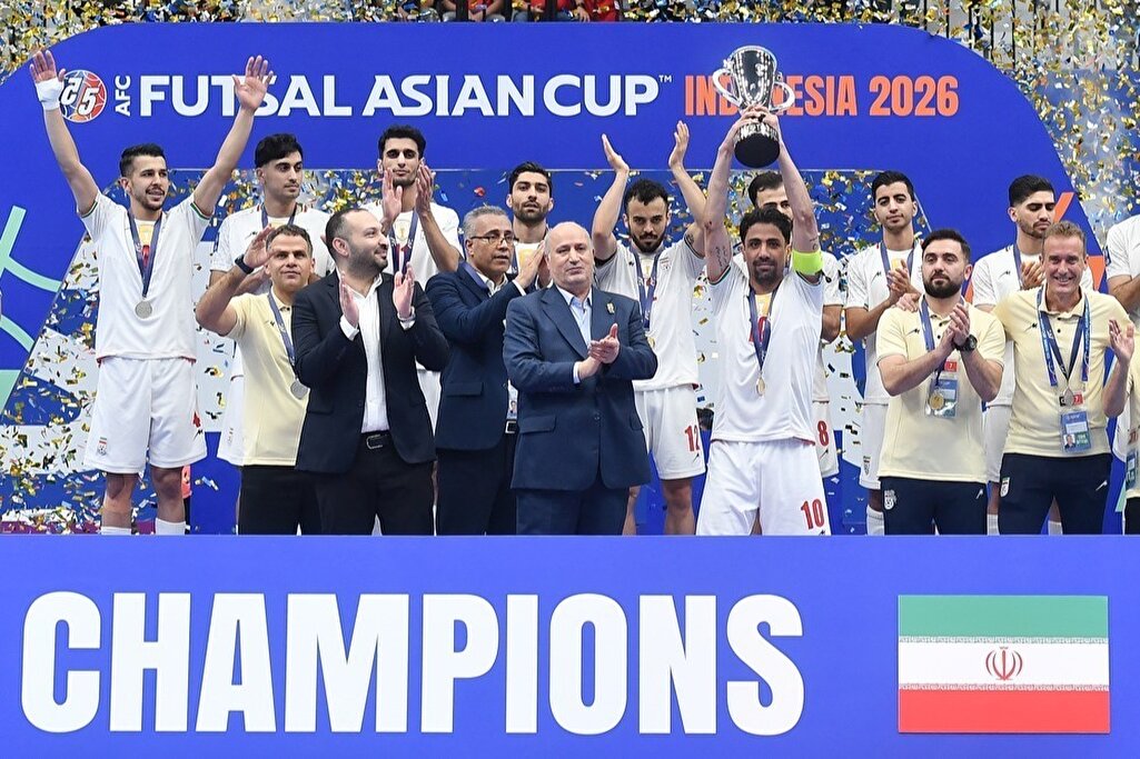 یک نوتیس برای سلطان آسیا