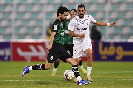 گزارش تصویری/ دیدار تیم های خیبر خرم آباد و ملوان بندر انزلی