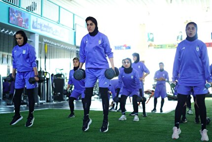 تمرین یک ساعته تیم ملی بانوان در ساختمان پک