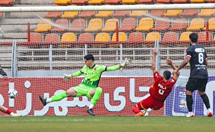 گزارش تصویری/ دیدار تیم‌های فولاد خوزستان و پرسپولیس